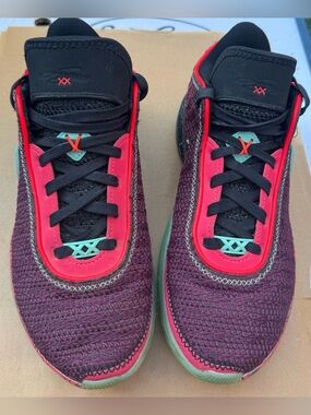 Nike LeBron 20 SE Night Maroon (Size 6Y / Women 7.5 / Men 6) EUC No Flaws